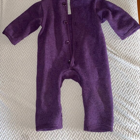 Disana Boiled wool bunting in Plum - Picture 4 of 6